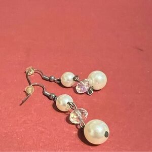 Pretty pearl and crystal bead earrings for any occasion!